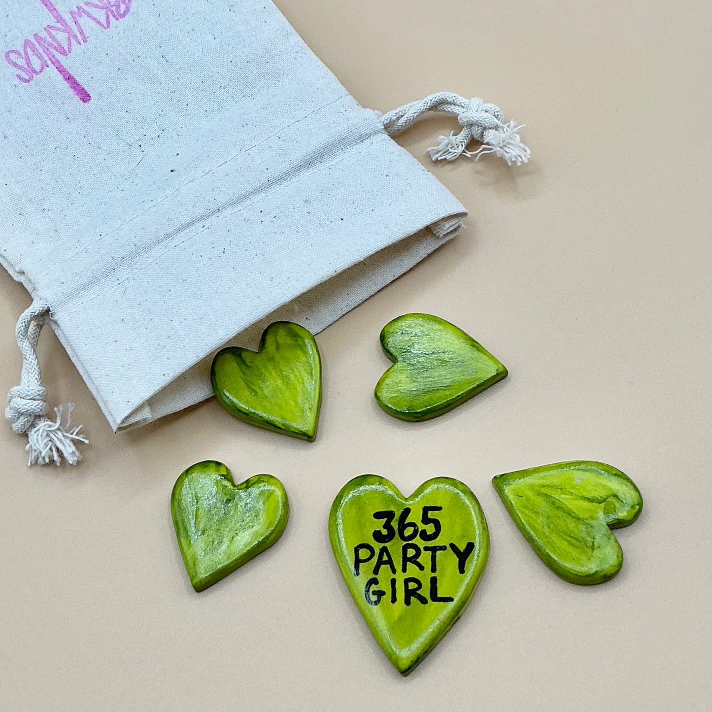 “for the gals” - vert celandon heart MAGS| CHARLI | #1